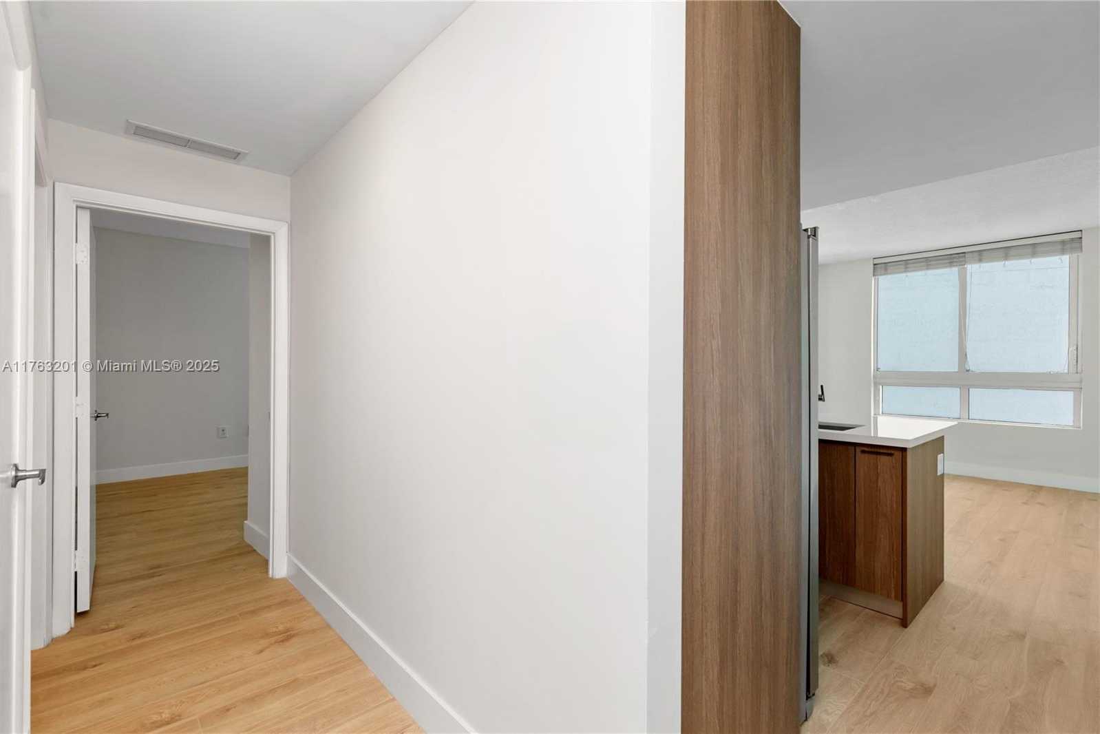 Small Image of 1900 NORTH BAYSHORE DR #1503, Miami Number 19