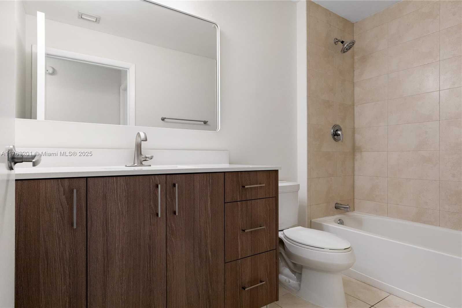 Small Image of 1900 NORTH BAYSHORE DR #1503, Miami Number 23