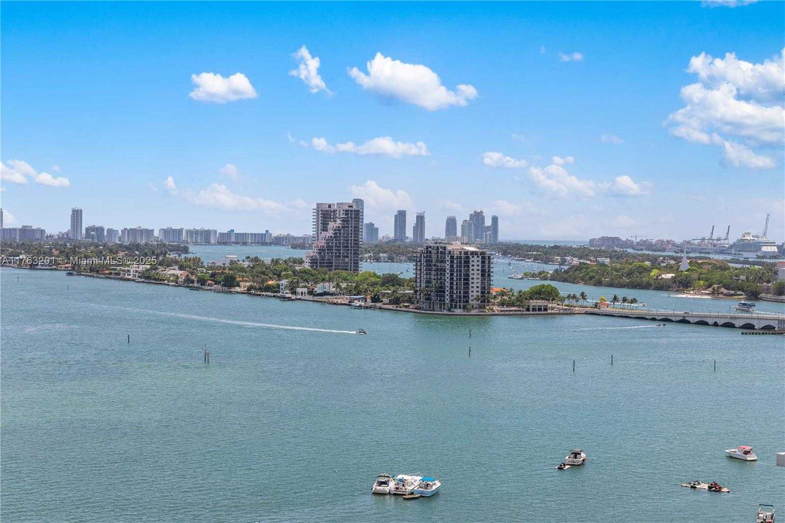 Small Image of 1900 NORTH BAYSHORE DR #1503, Miami Number 28