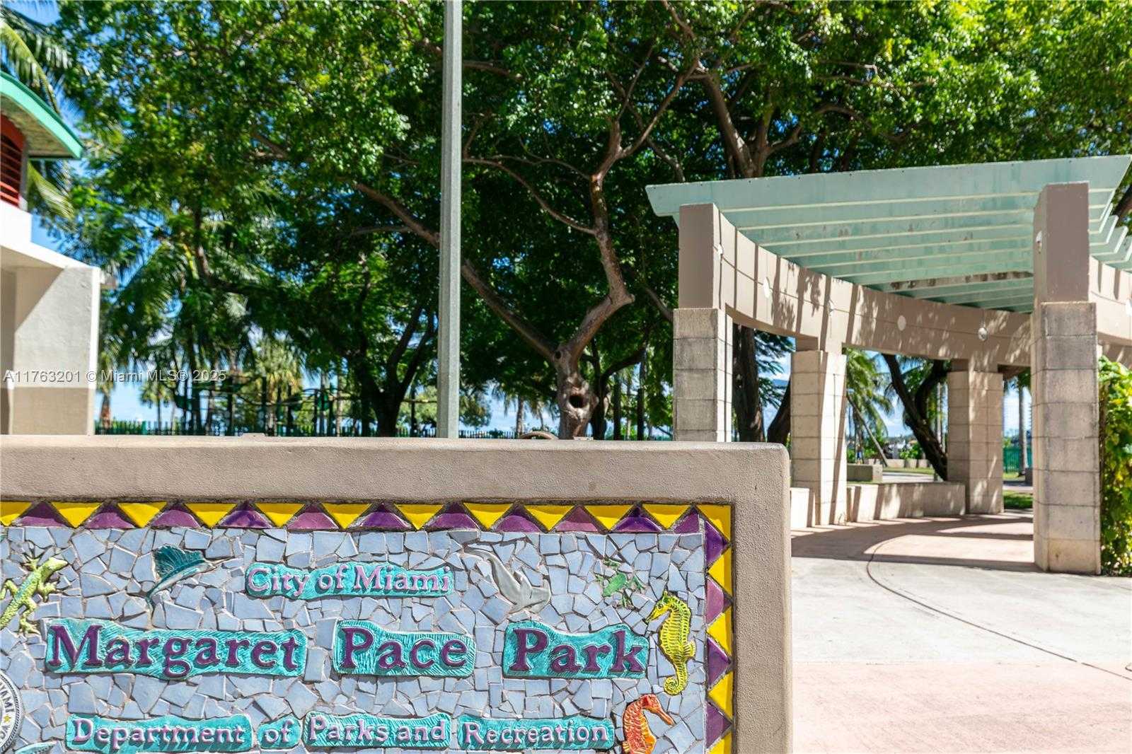 Small Image of 1900 NORTH BAYSHORE DR #1503, Miami Number 33