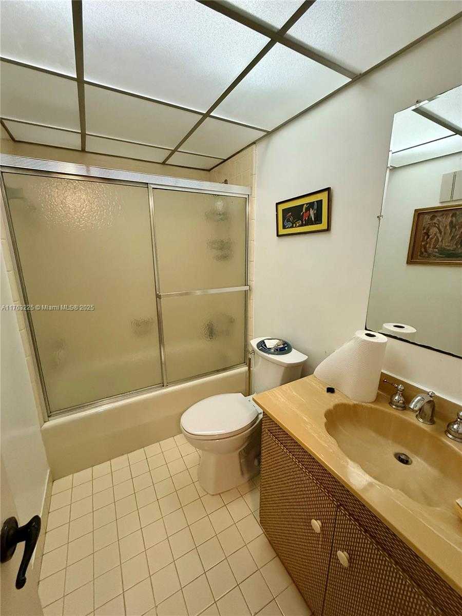 Small Image of 1424 NORTH EAST 105TH ST #D10, Miami Shores Number 25
