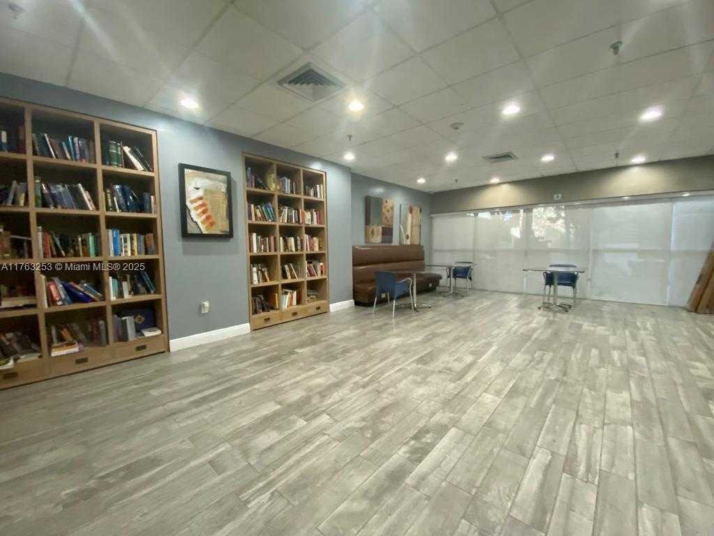 Small Image of 850 NORTH MIAMI AVE #W-1004, Miami Number 17