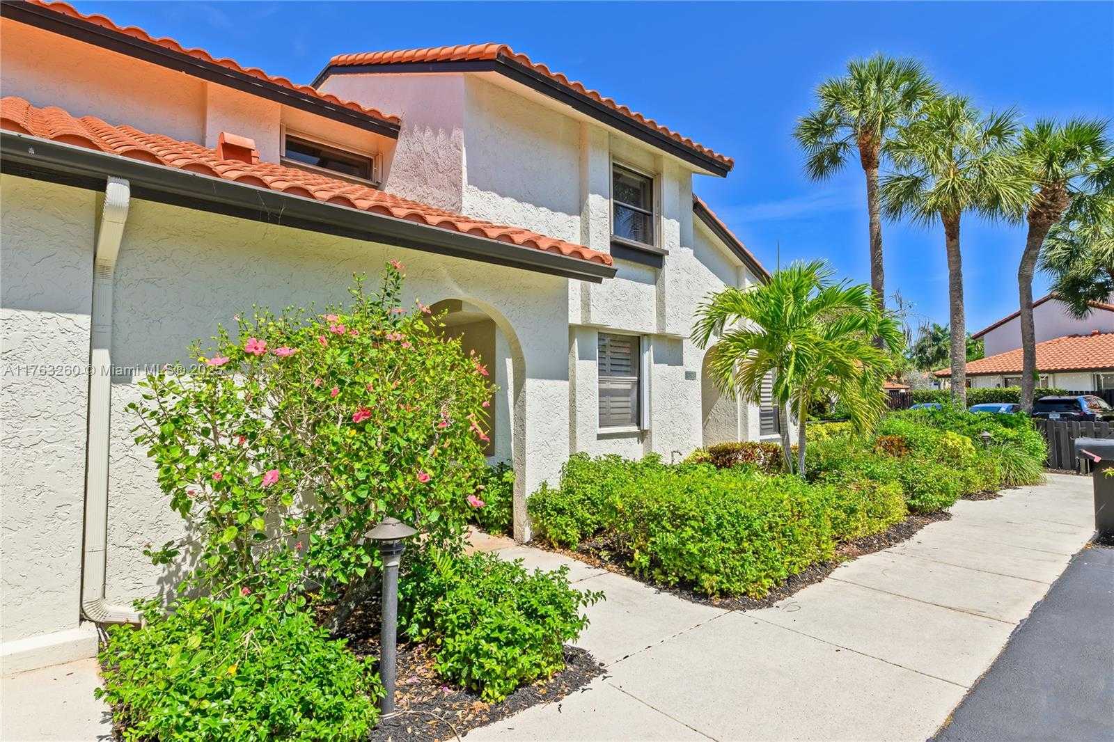 Small Image of 5762 FOX HOLLOW DR #C, Boca Raton Number 10