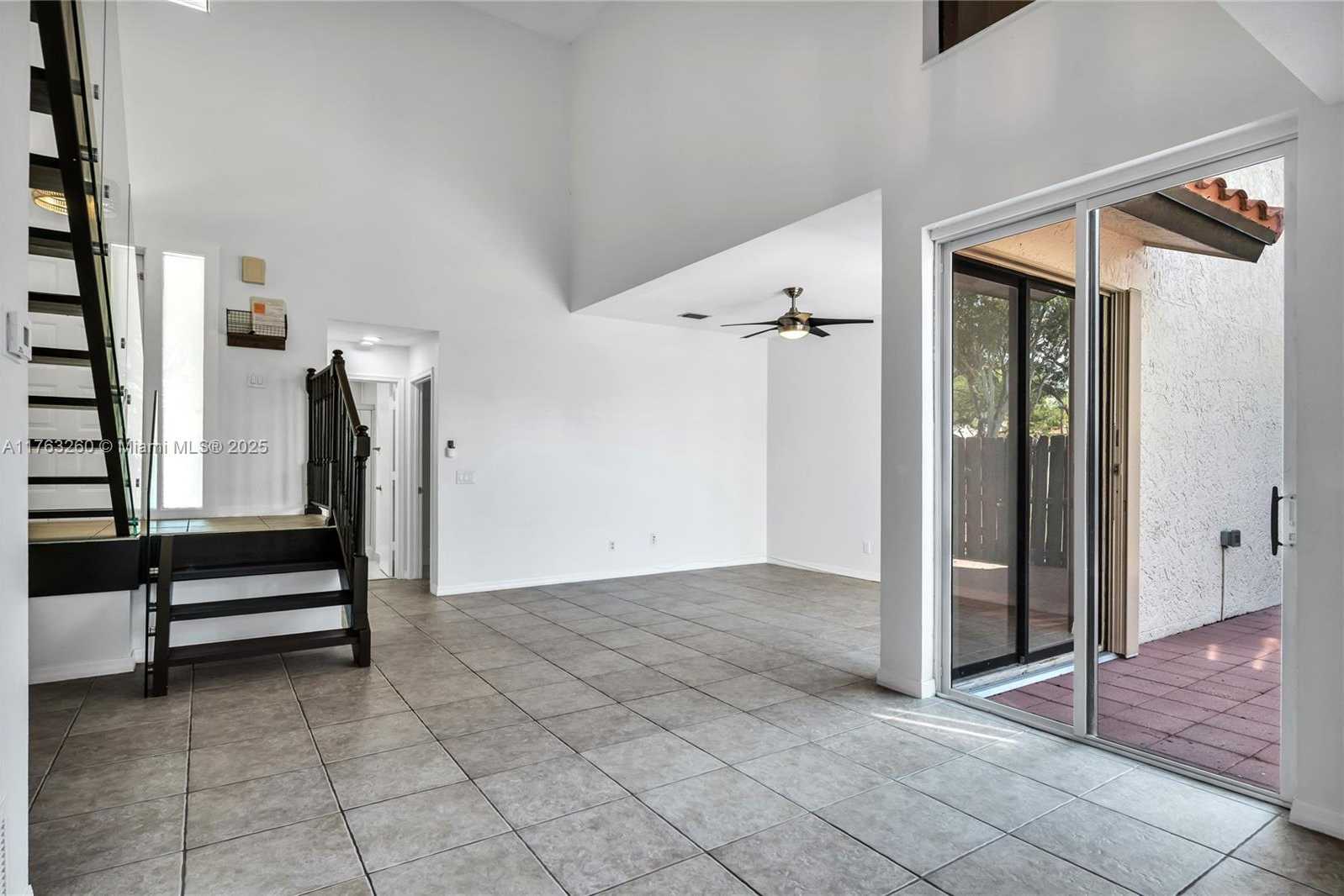 Small Image of 5762 FOX HOLLOW DR #C, Boca Raton Number 14