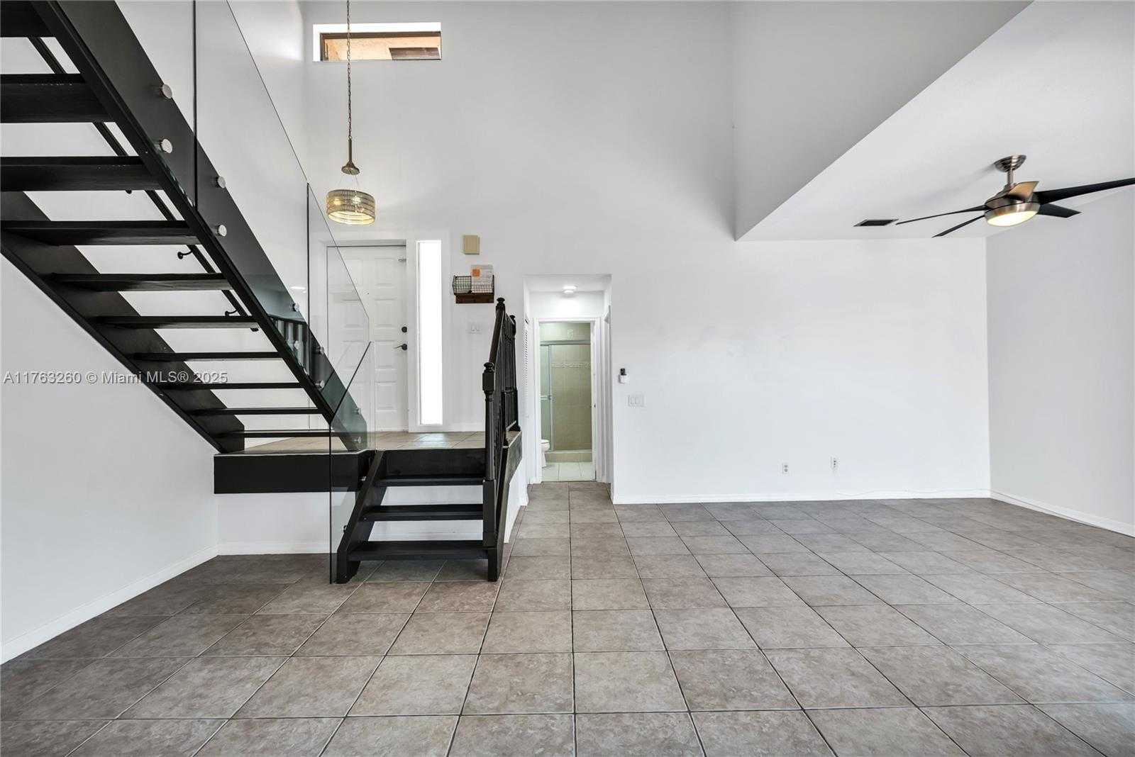Small Image of 5762 FOX HOLLOW DR #C, Boca Raton Number 16