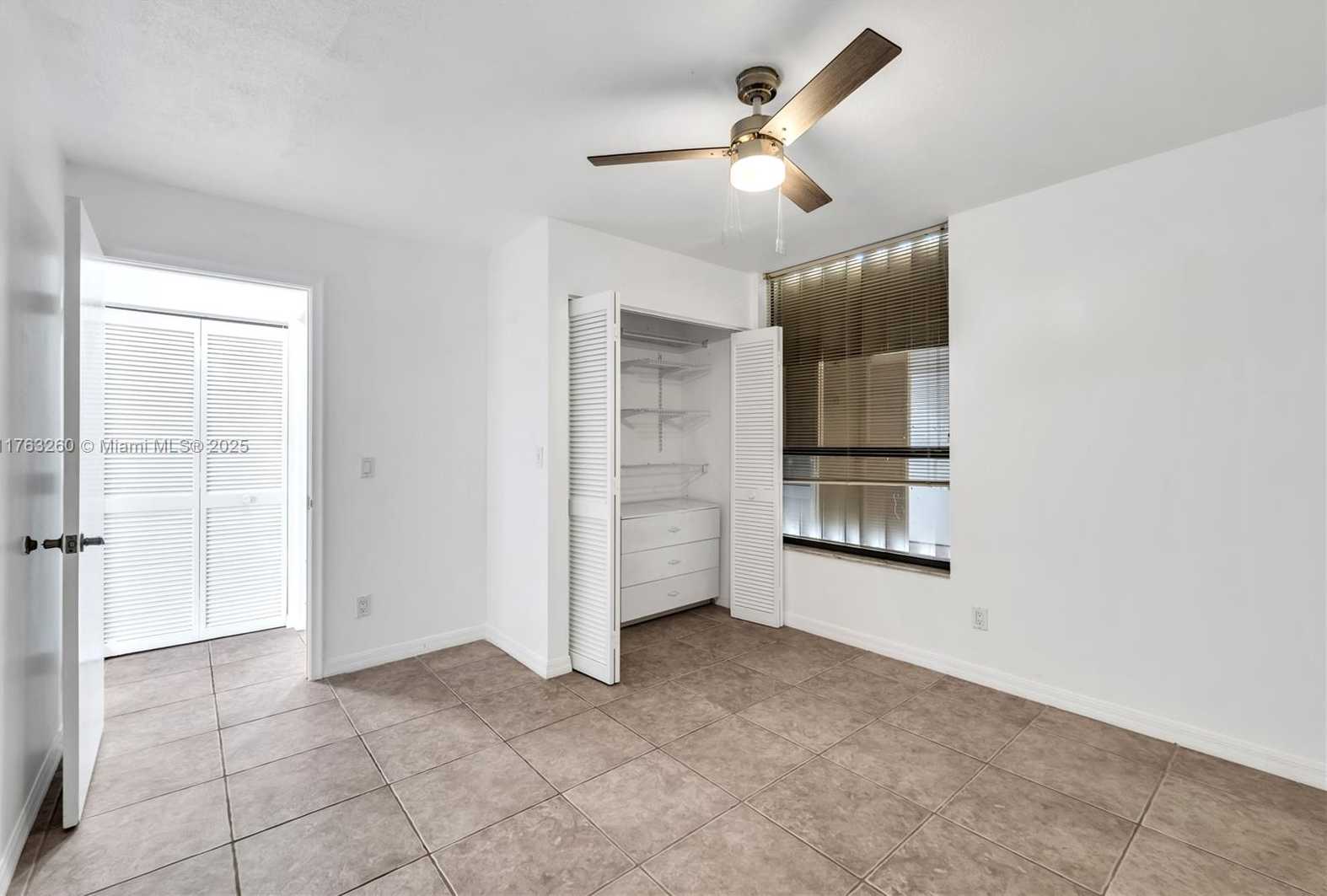 Small Image of 5762 FOX HOLLOW DR #C, Boca Raton Number 22