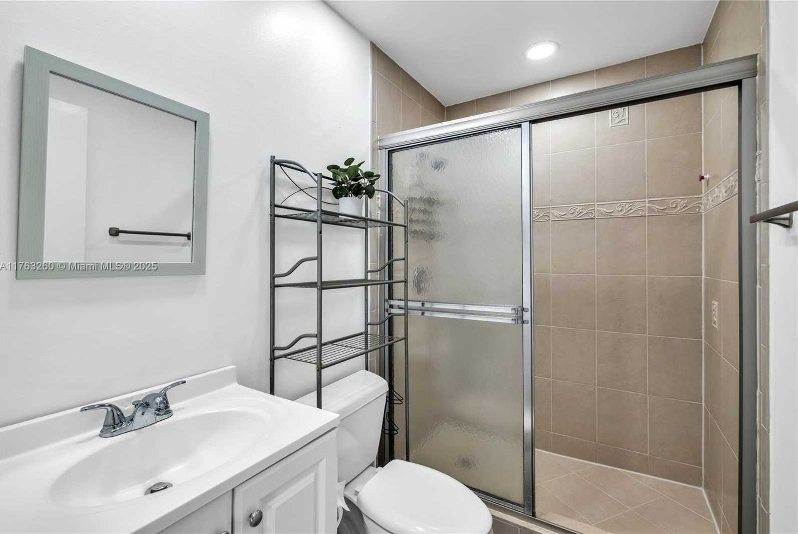 Small Image of 5762 FOX HOLLOW DR #C, Boca Raton Number 24