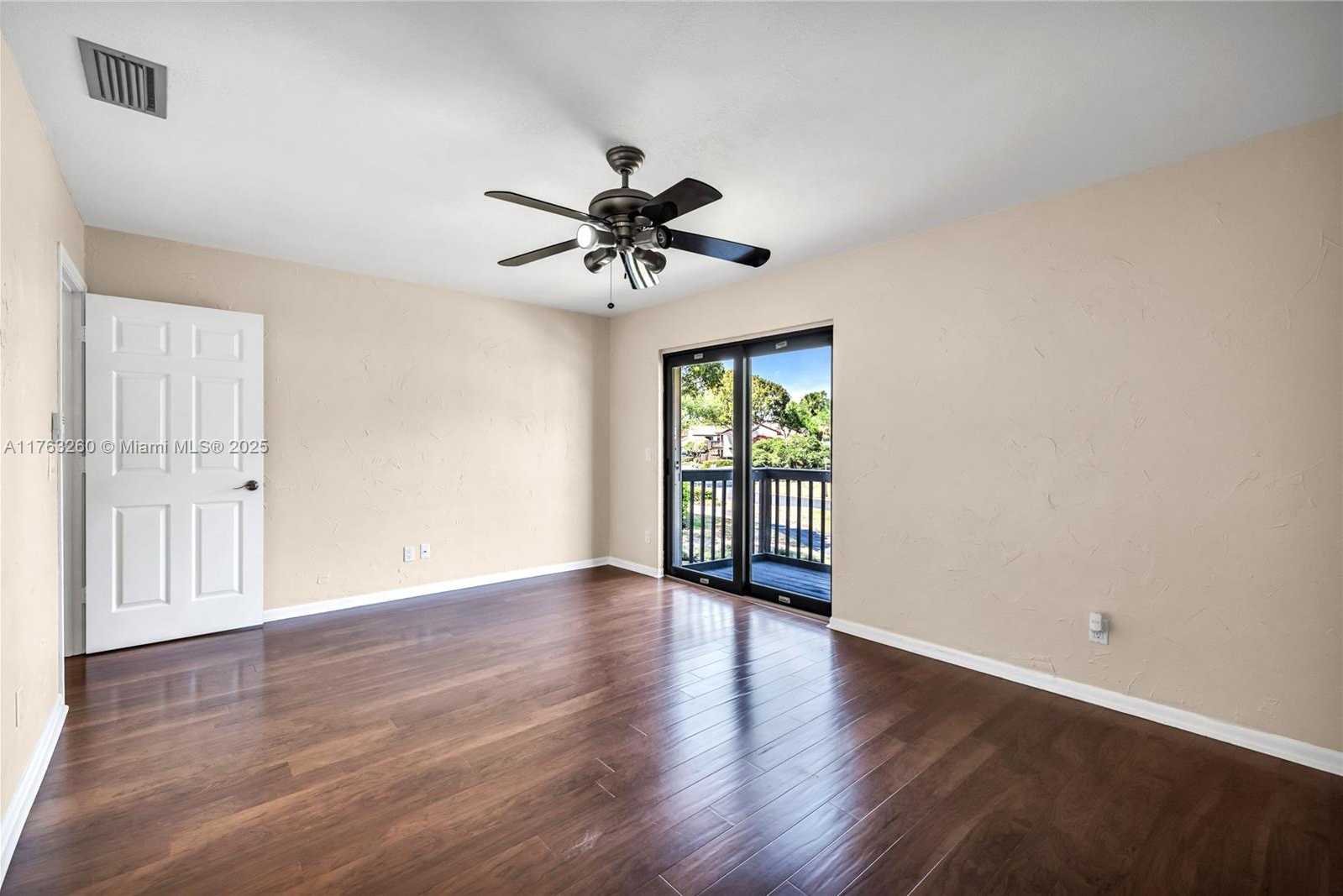 Small Image of 5762 FOX HOLLOW DR #C, Boca Raton Number 25