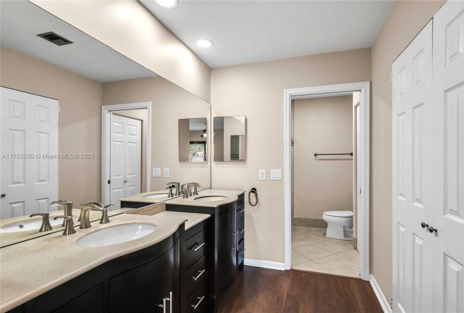 Small Image of 5762 FOX HOLLOW DR #C, Boca Raton Number 27