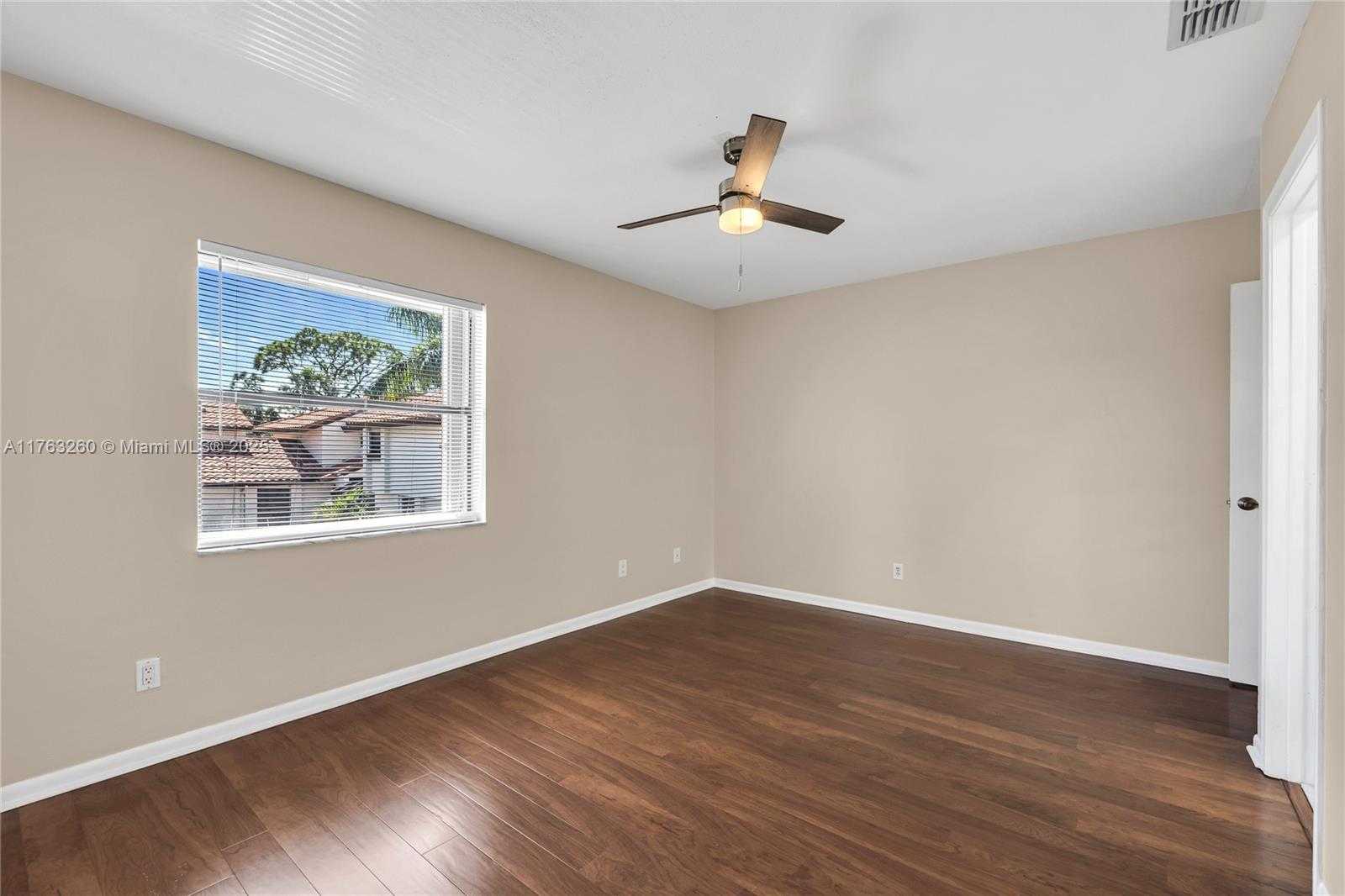 Small Image of 5762 FOX HOLLOW DR #C, Boca Raton Number 29