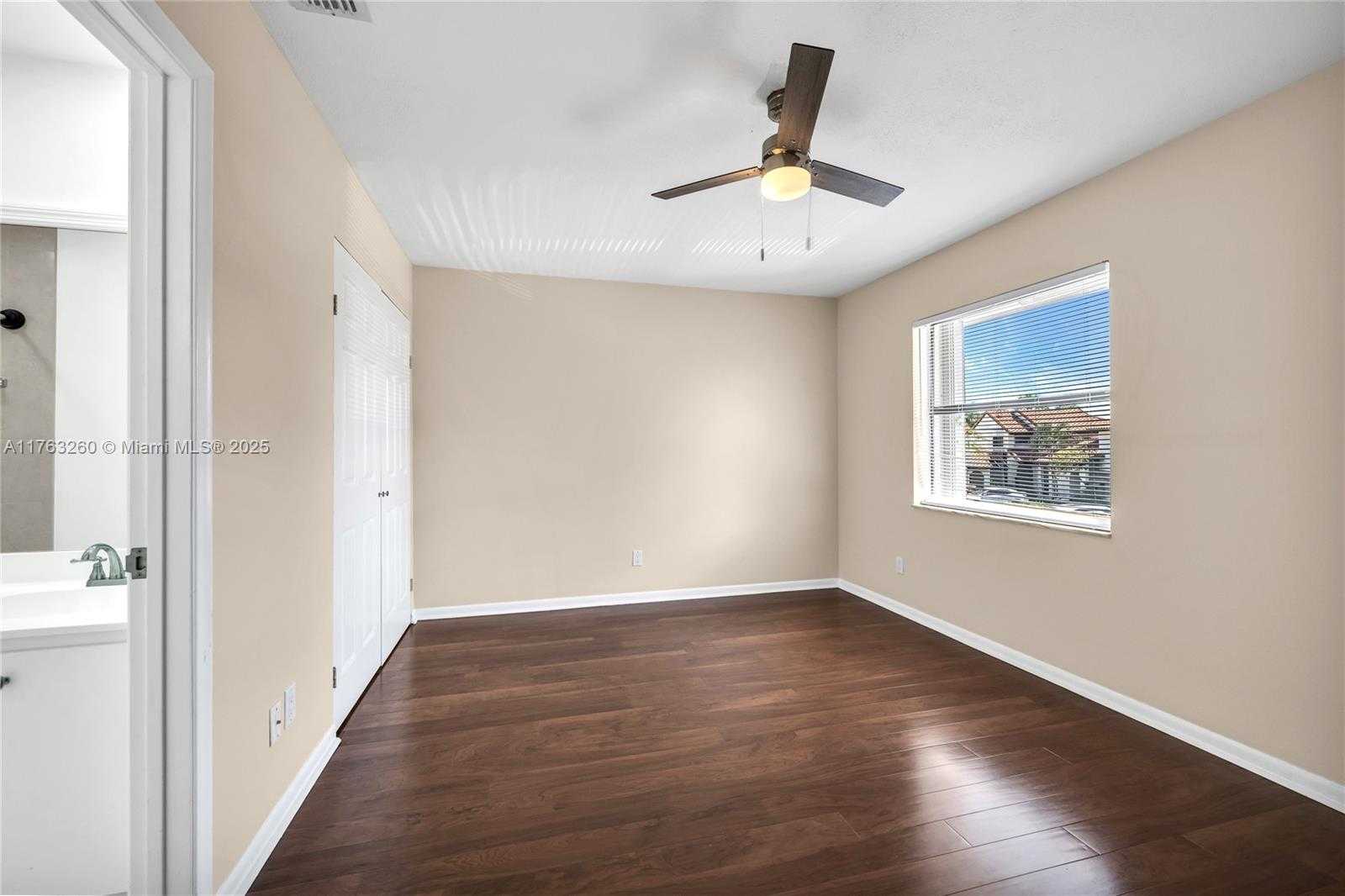 Small Image of 5762 FOX HOLLOW DR #C, Boca Raton Number 30