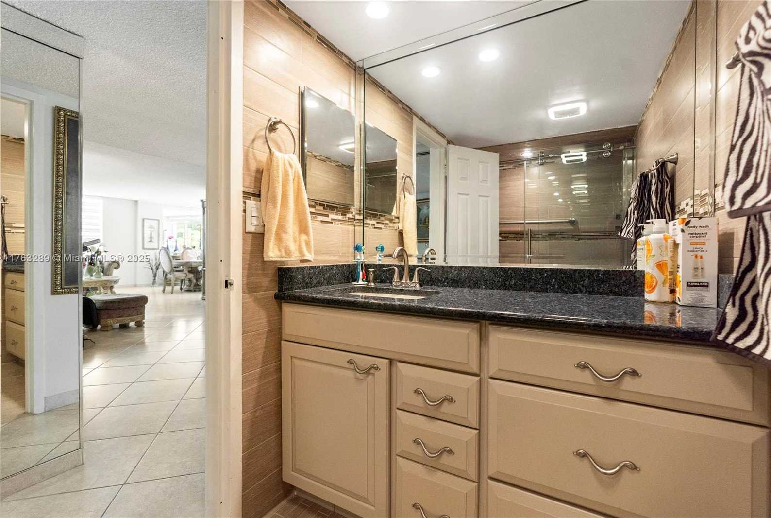 Small Image of 301 174TH ST #312, Sunny Isles Beach Number 18