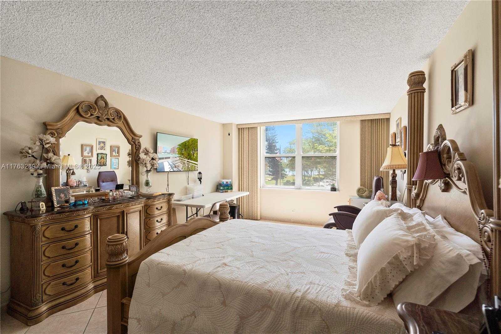 Small Image of 301 174TH ST #312, Sunny Isles Beach Number 21