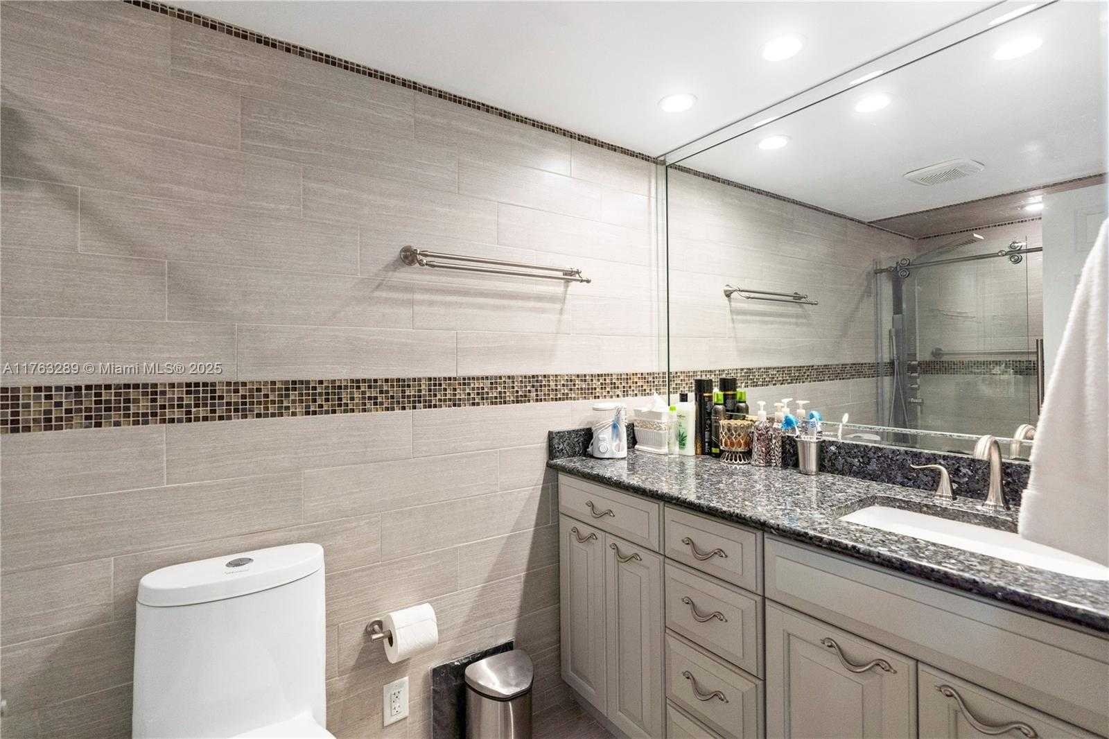 Small Image of 301 174TH ST #312, Sunny Isles Beach Number 23