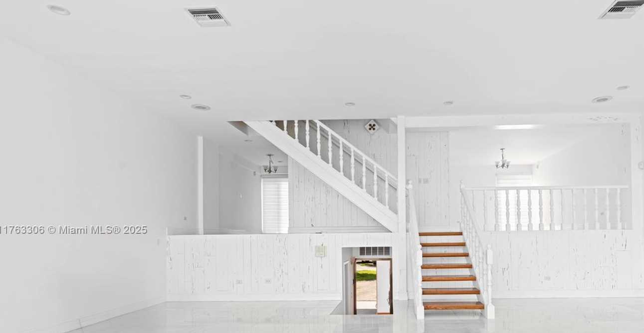 Small Image of 6795 BROOKLINE DR, Hialeah Number 28
