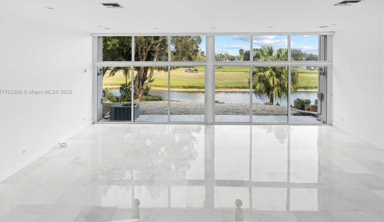 Small Image of 6795 BROOKLINE DR, Hialeah Number 29