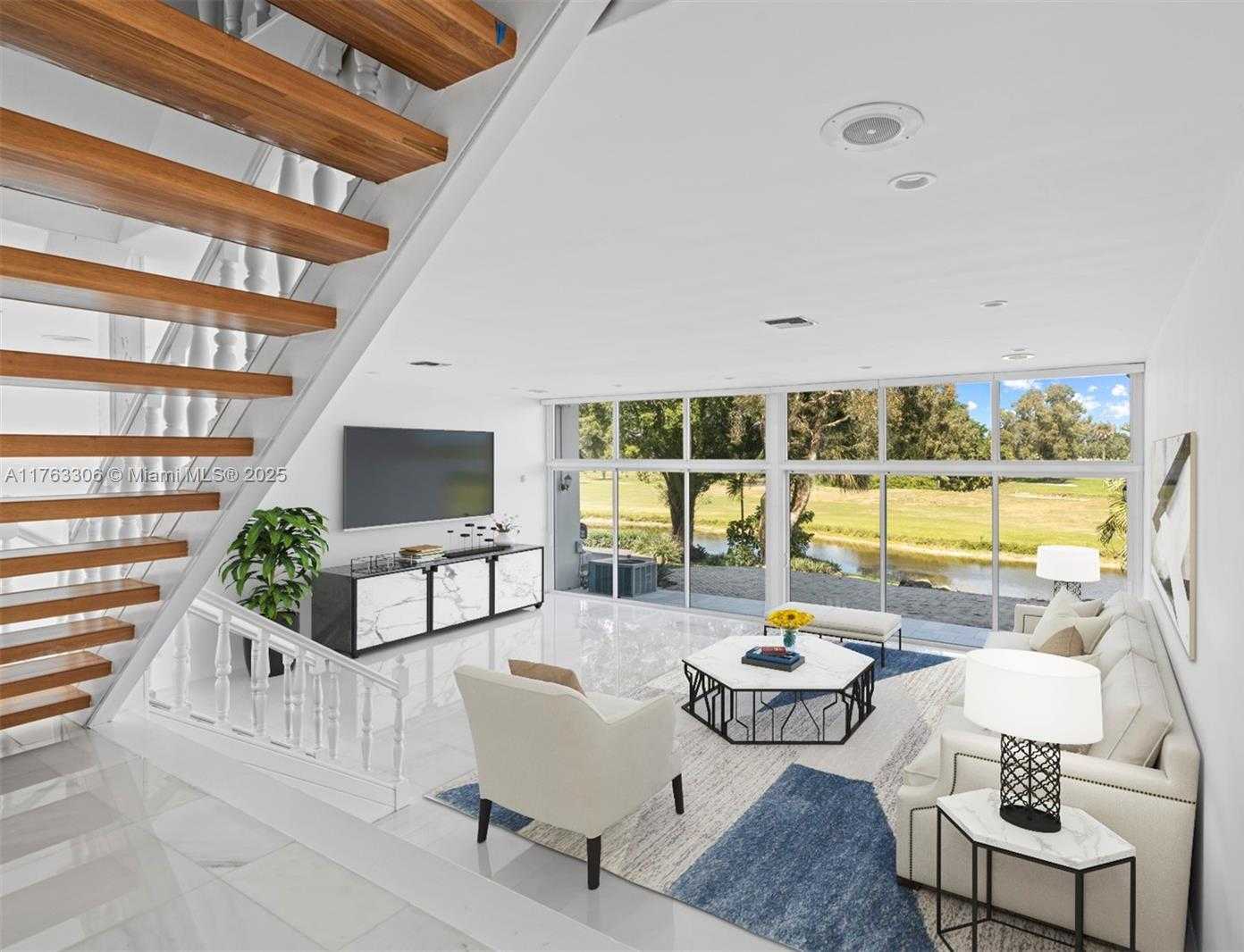Small Image of 6795 BROOKLINE DR, Hialeah Number 40