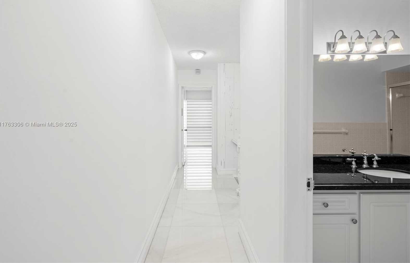 Small Image of 6795 BROOKLINE DR, Hialeah Number 53