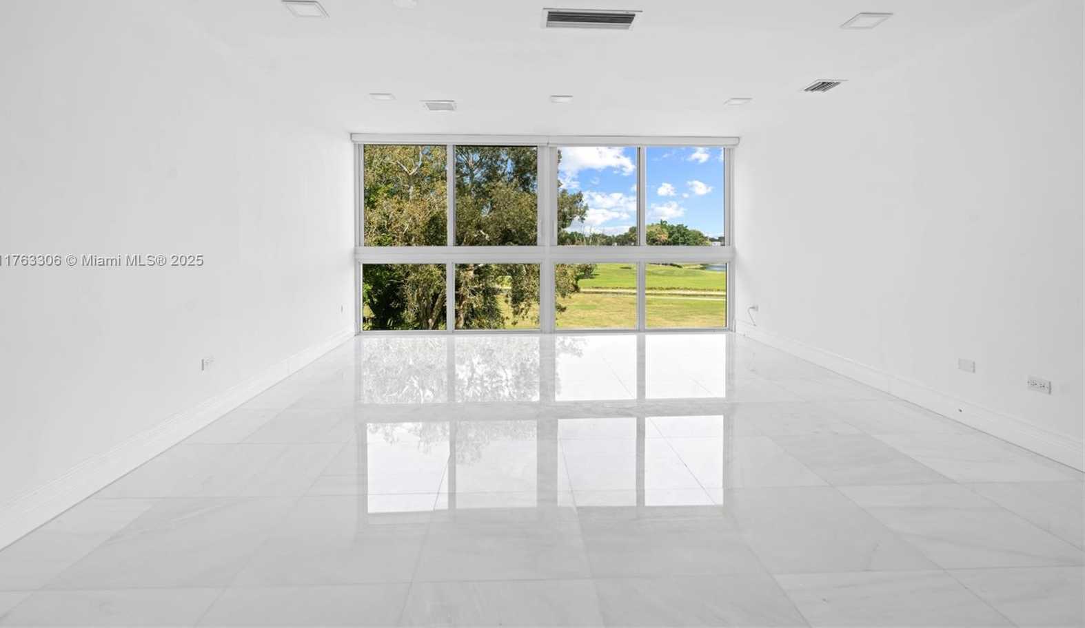 Small Image of 6795 BROOKLINE DR, Hialeah Number 54