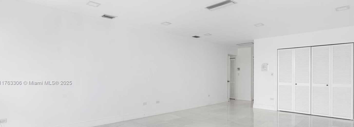 Small Image of 6795 BROOKLINE DR, Hialeah Number 55