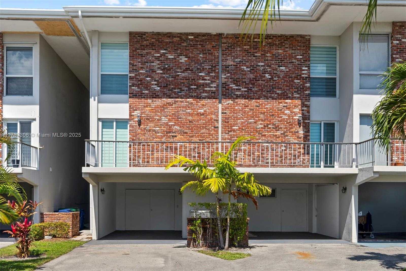 Small Image of 6795 BROOKLINE DR, Hialeah Number 75