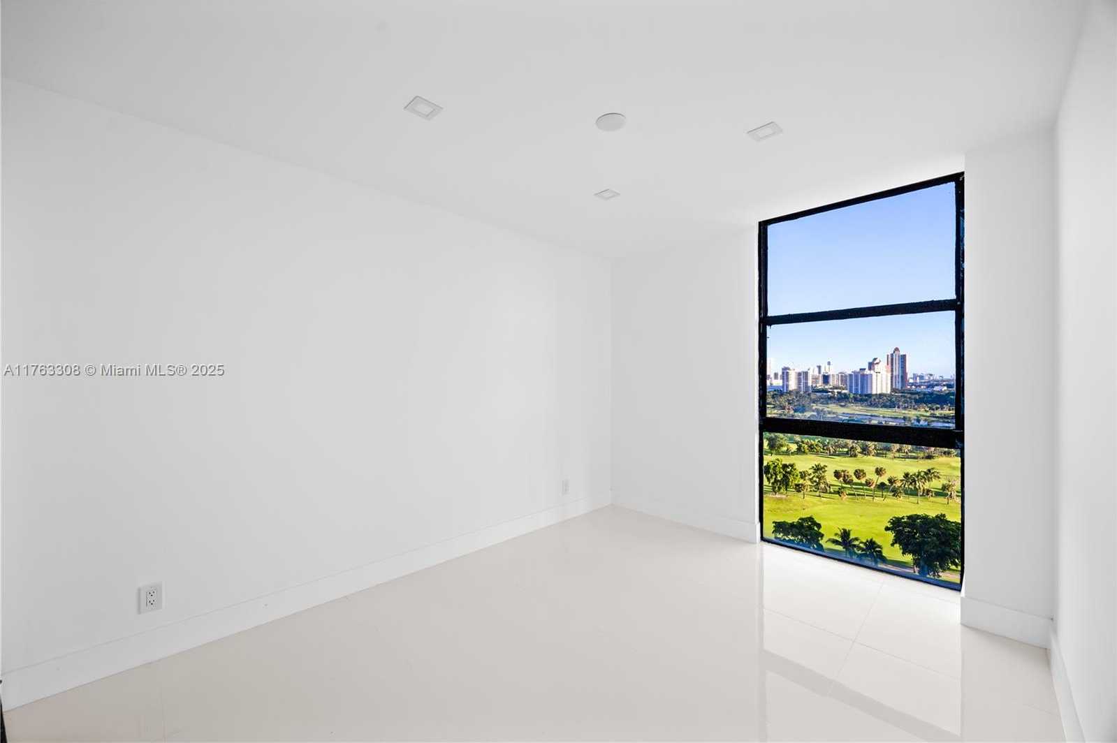 Small Image of 20379 WEST COUNTRY CLUB DR #1938, Aventura Number 12