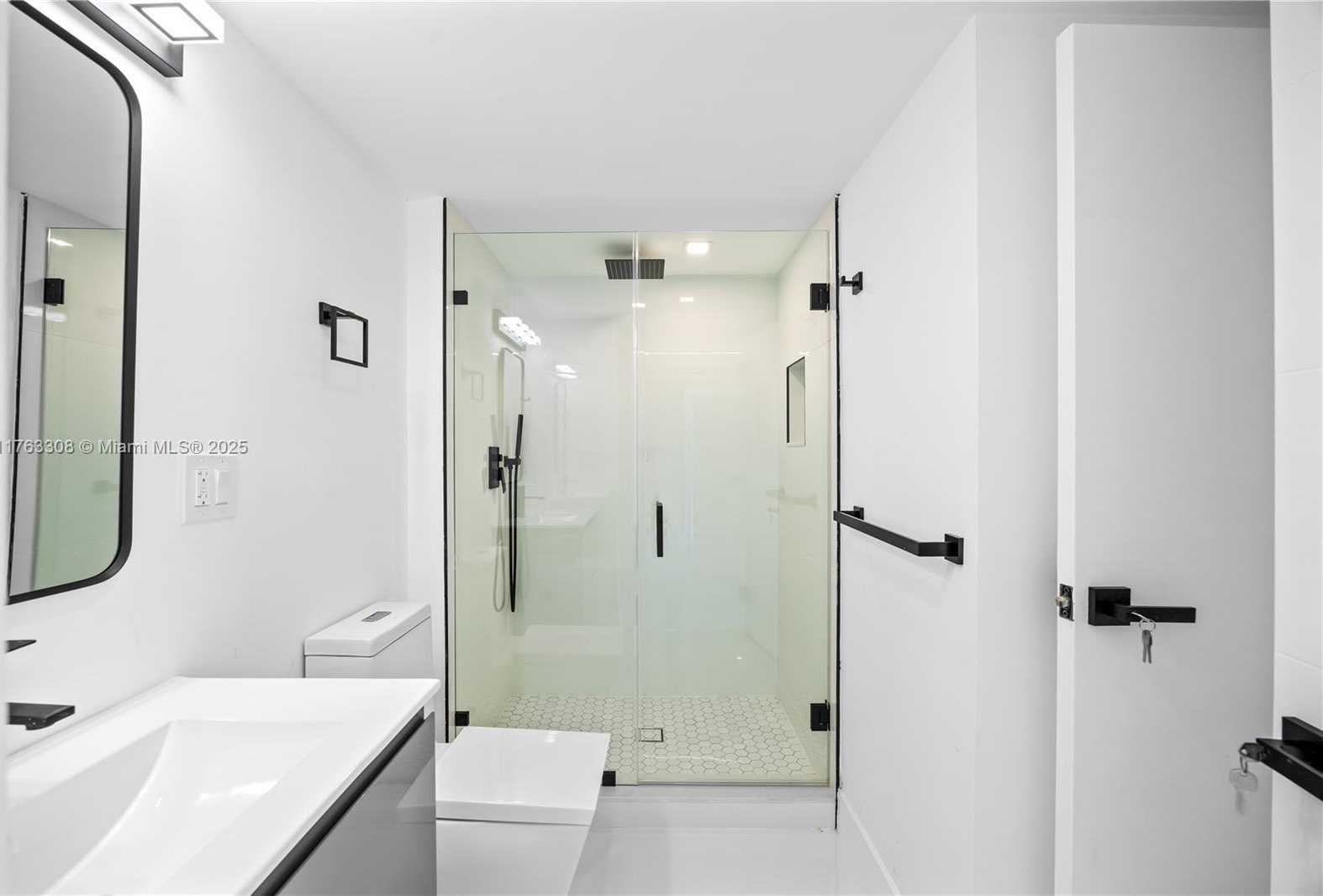 Small Image of 20379 WEST COUNTRY CLUB DR #1938, Aventura Number 13