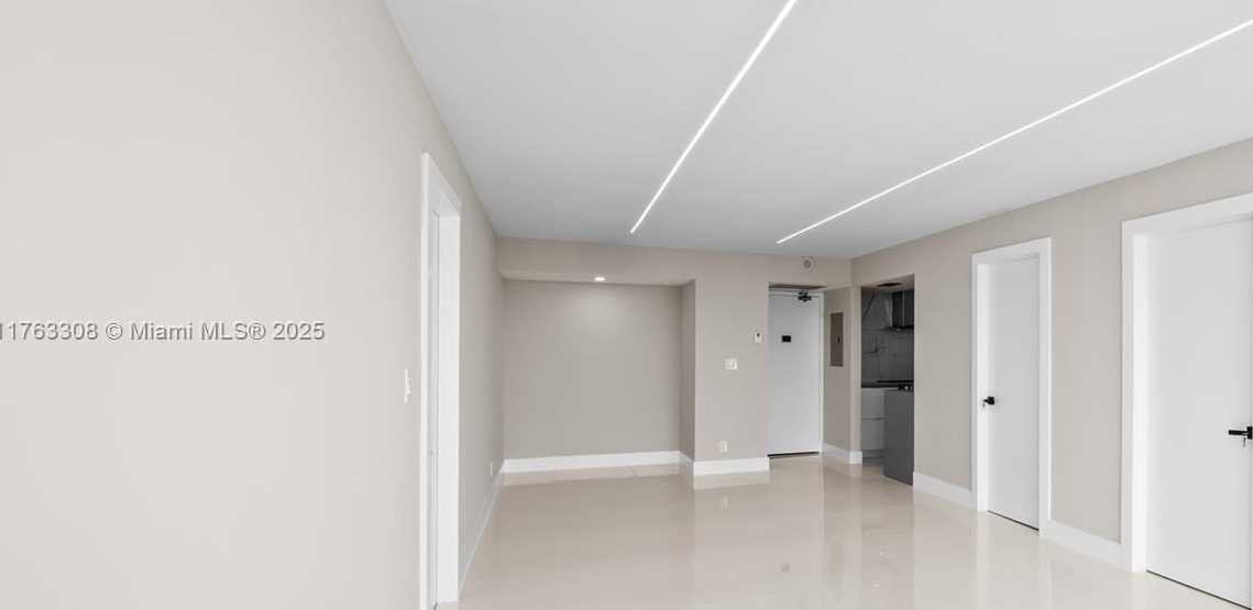 Small Image of 20379 WEST COUNTRY CLUB DR #1938, Aventura Number 4
