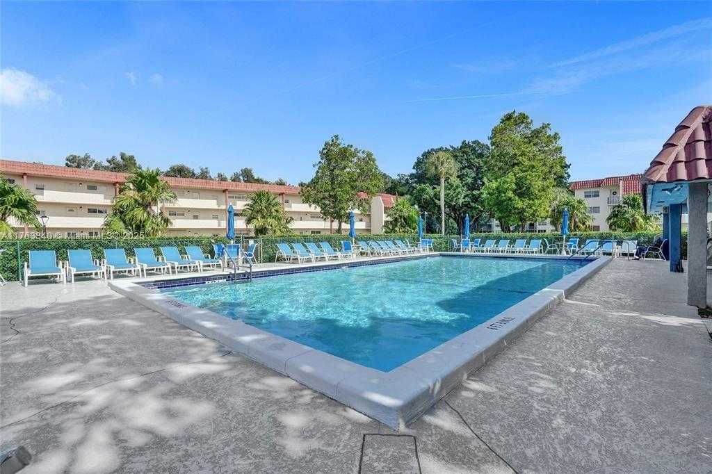 Small Image of 8900 WASHINGTON BLVD #506A, Pembroke Pines Number 39