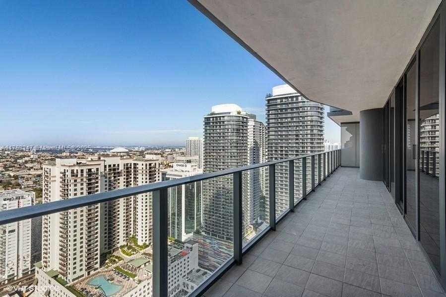 Small Image of 1000 BRICKELL PLZ #4110, Miami Number 4
