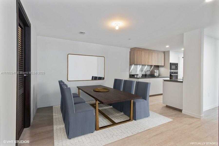 Small Image of 1000 BRICKELL PLZ #4110, Miami Number 6