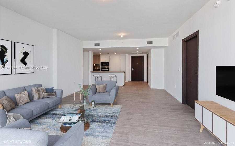 Small Image of 1000 BRICKELL PLZ #4110, Miami Number 7