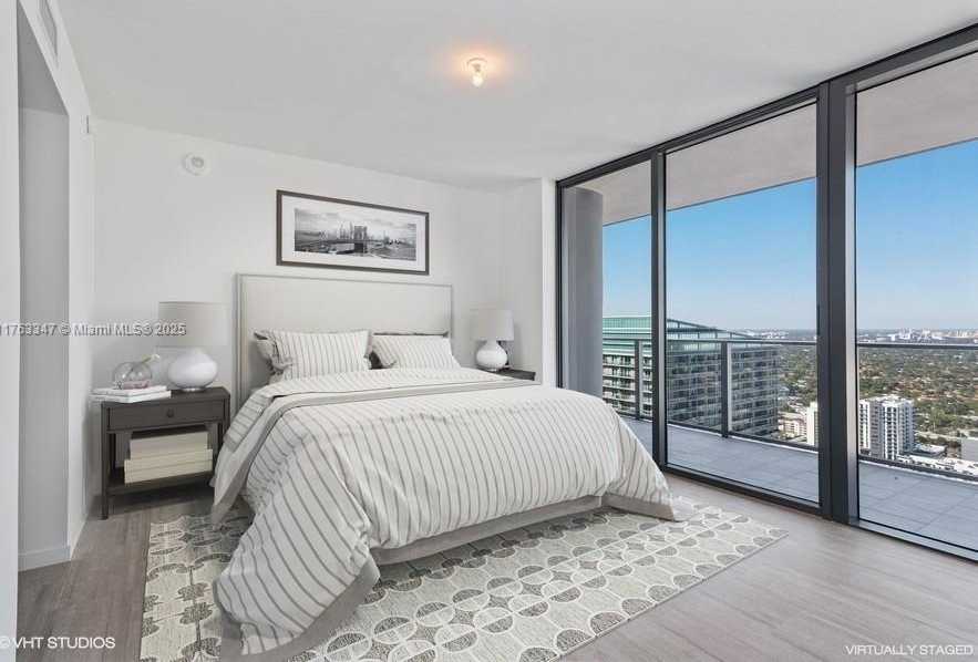 Small Image of 1000 BRICKELL PLZ #4110, Miami Number 8