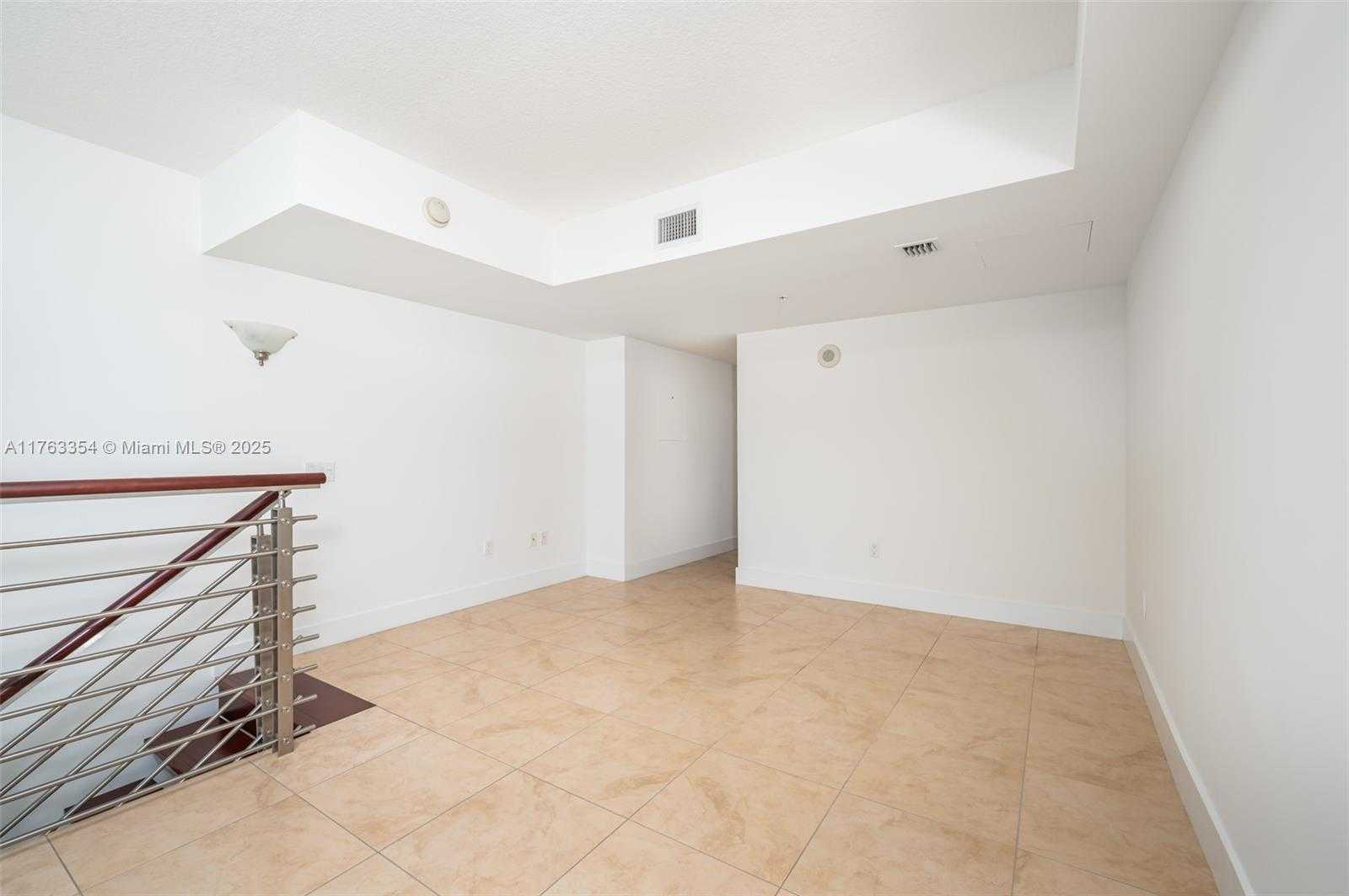Small Image of 41 SOUTH EAST 5TH ST #2006, Miami Number 19
