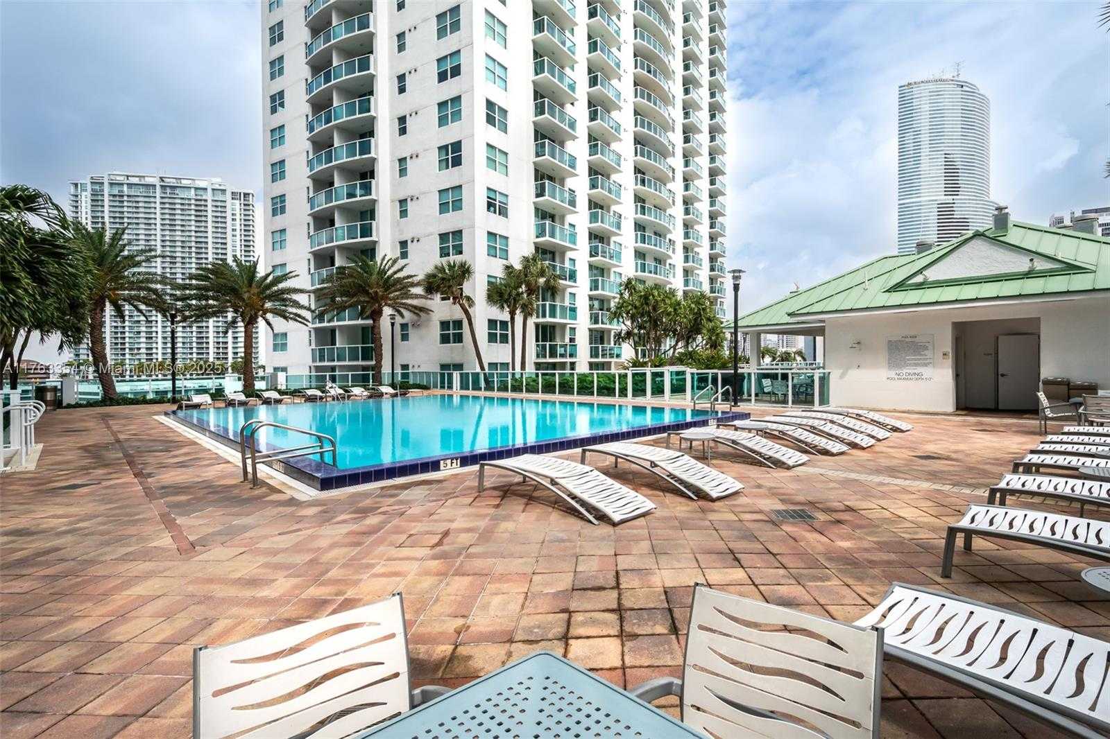 Small Image of 41 SOUTH EAST 5TH ST #2006, Miami Number 39