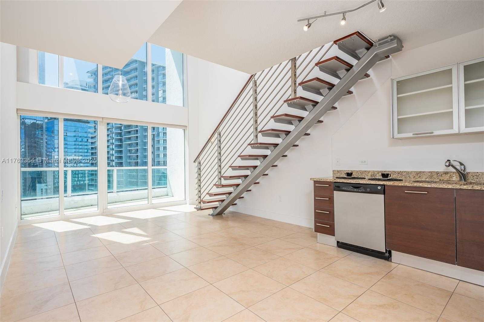 Small Image of 41 SOUTH EAST 5TH ST #2006, Miami Number 4