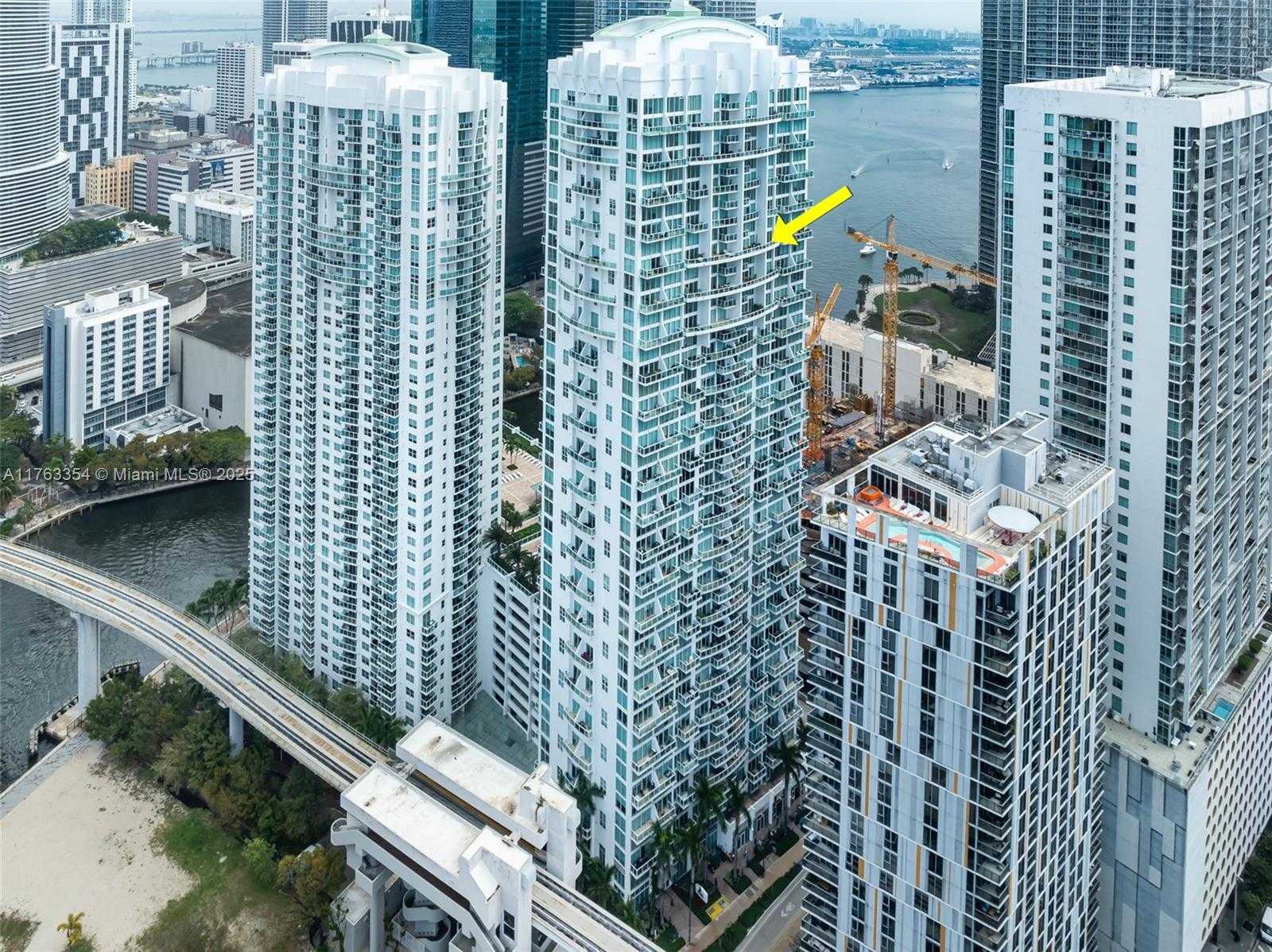 Small Image of 41 SOUTH EAST 5TH ST #2006, Miami Number 6
