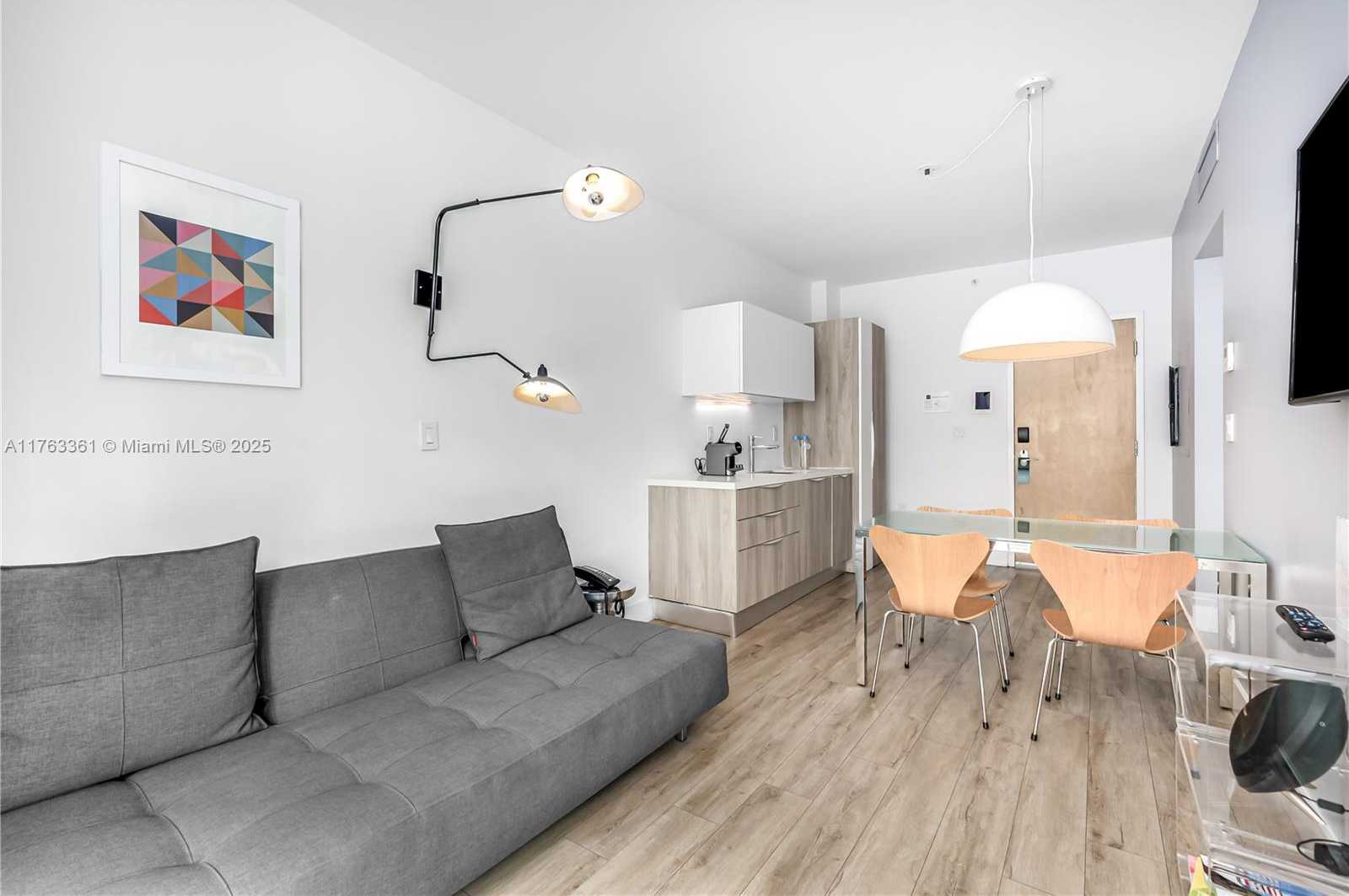 Small Image of 1215 WEST AVE #203, Miami Beach Number 12