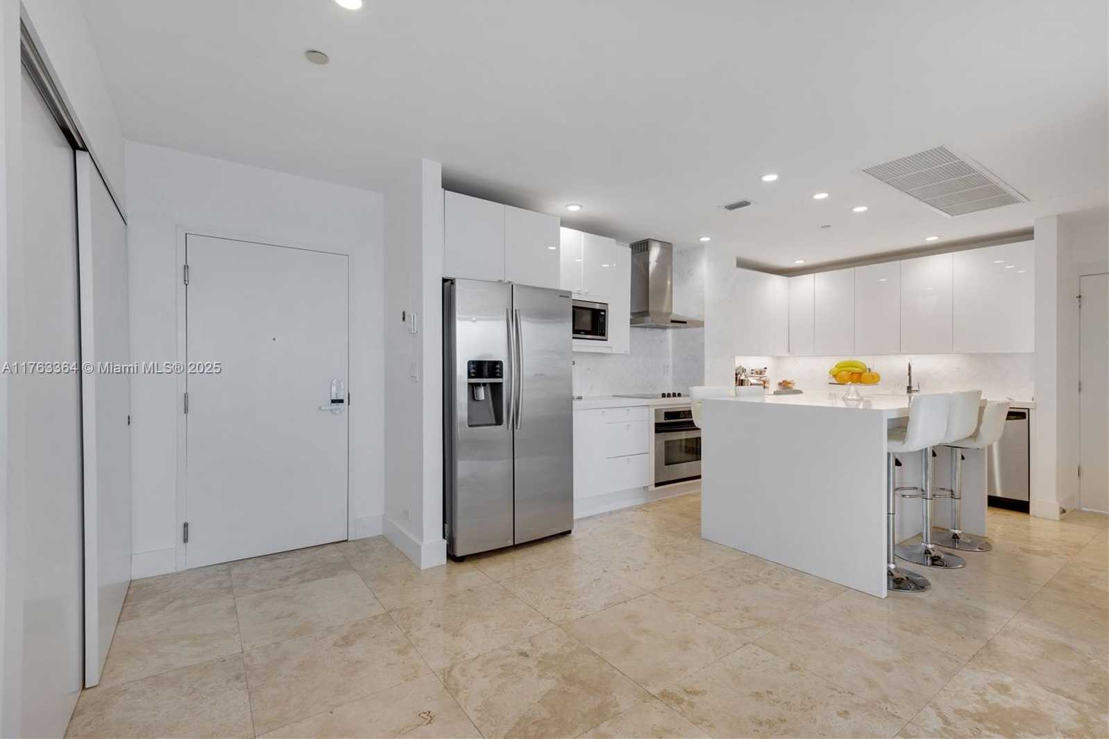 Small Image of 2301 COLLINS AVE #PH22, Miami Beach Number 10