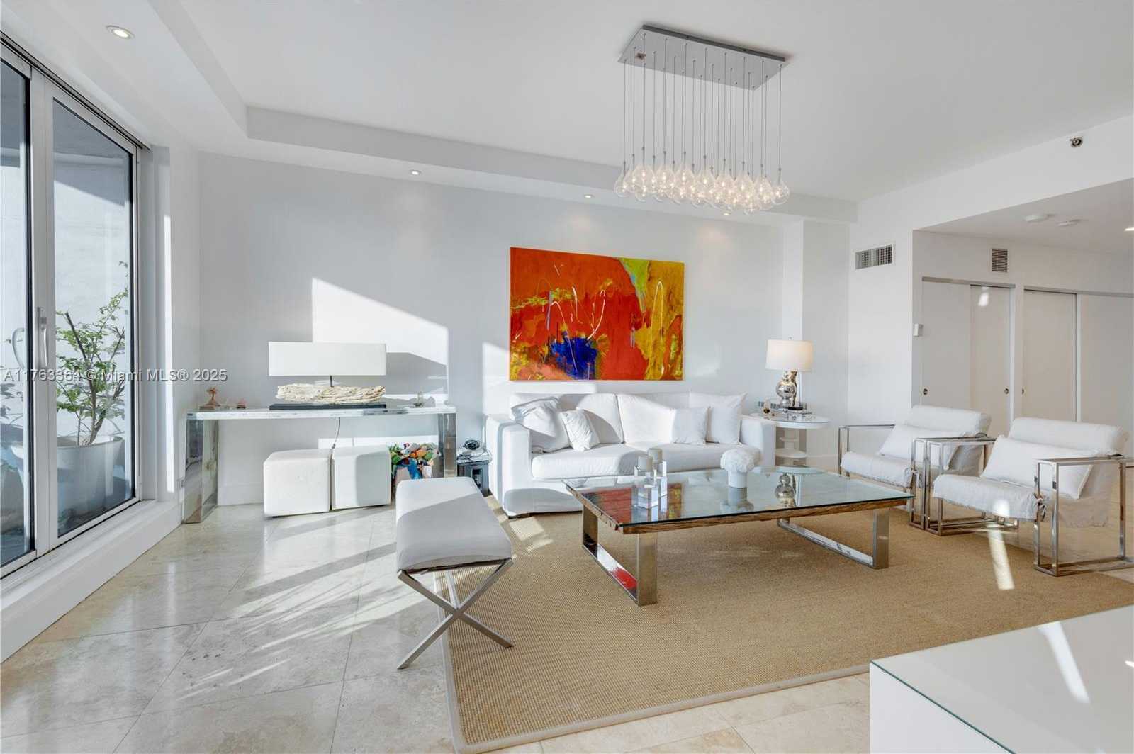 Small Image of 2301 COLLINS AVE #PH22, Miami Beach Number 13