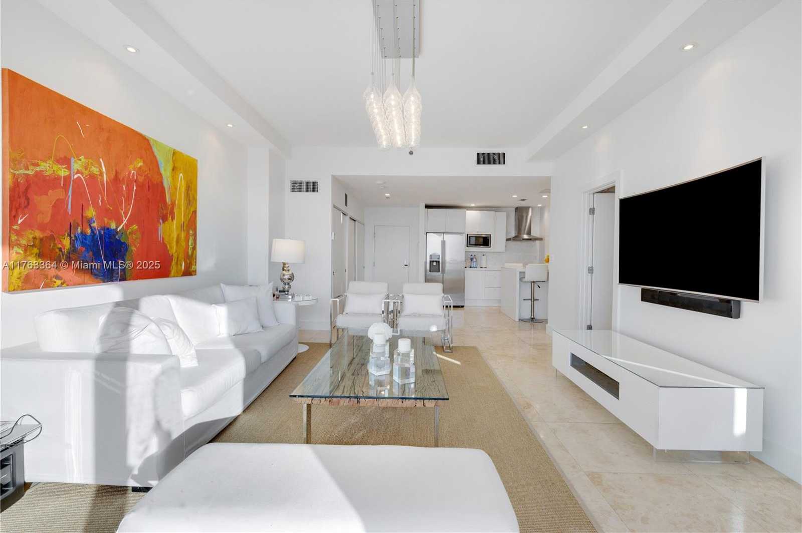 Small Image of 2301 COLLINS AVE #PH22, Miami Beach Number 15