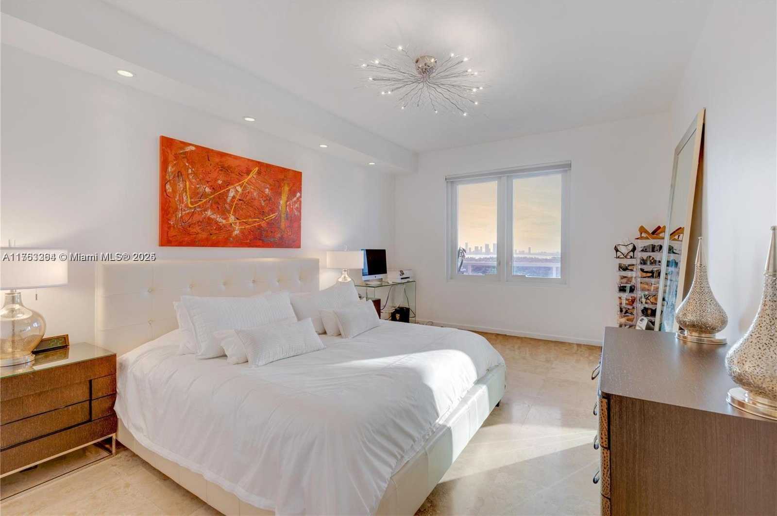Small Image of 2301 COLLINS AVE #PH22, Miami Beach Number 16