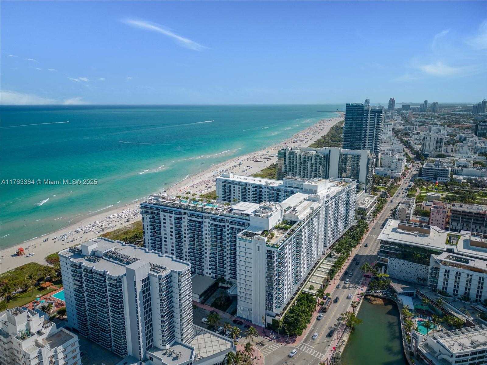 Small Image of 2301 COLLINS AVE #PH22, Miami Beach Number 2