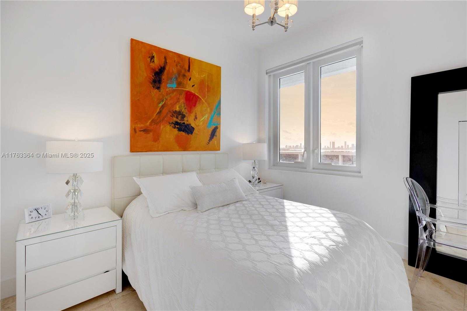 Small Image of 2301 COLLINS AVE #PH22, Miami Beach Number 21