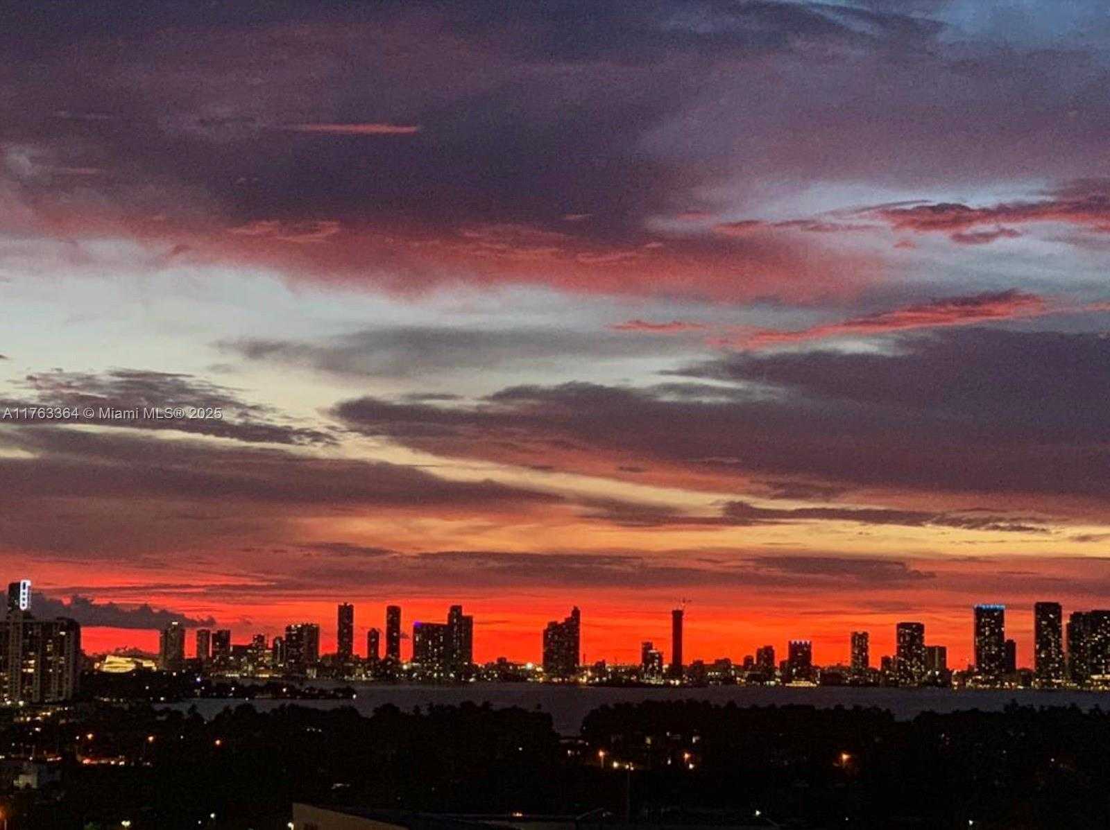 Small Image of 2301 COLLINS AVE #PH22, Miami Beach Number 26