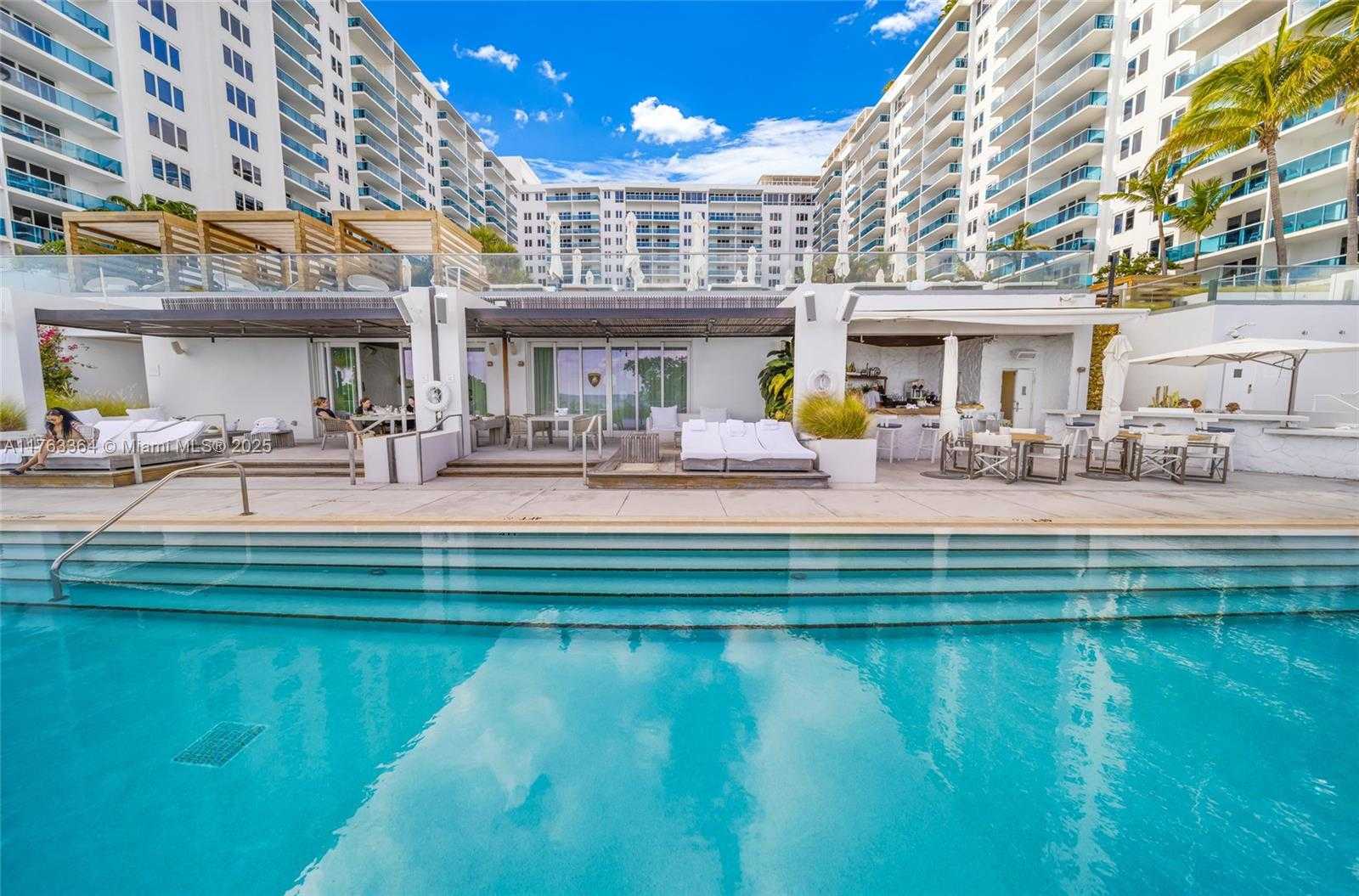 Small Image of 2301 COLLINS AVE #PH22, Miami Beach Number 30