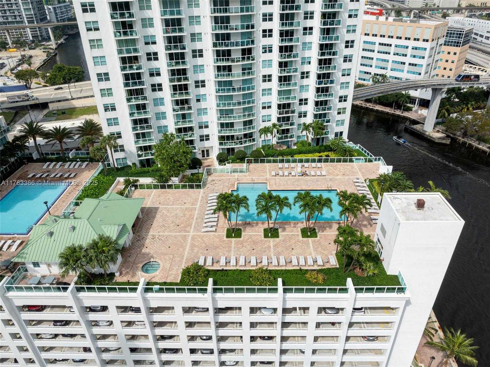 Small Image of 41 SOUTH EAST 5TH ST #1815, Miami Number 34