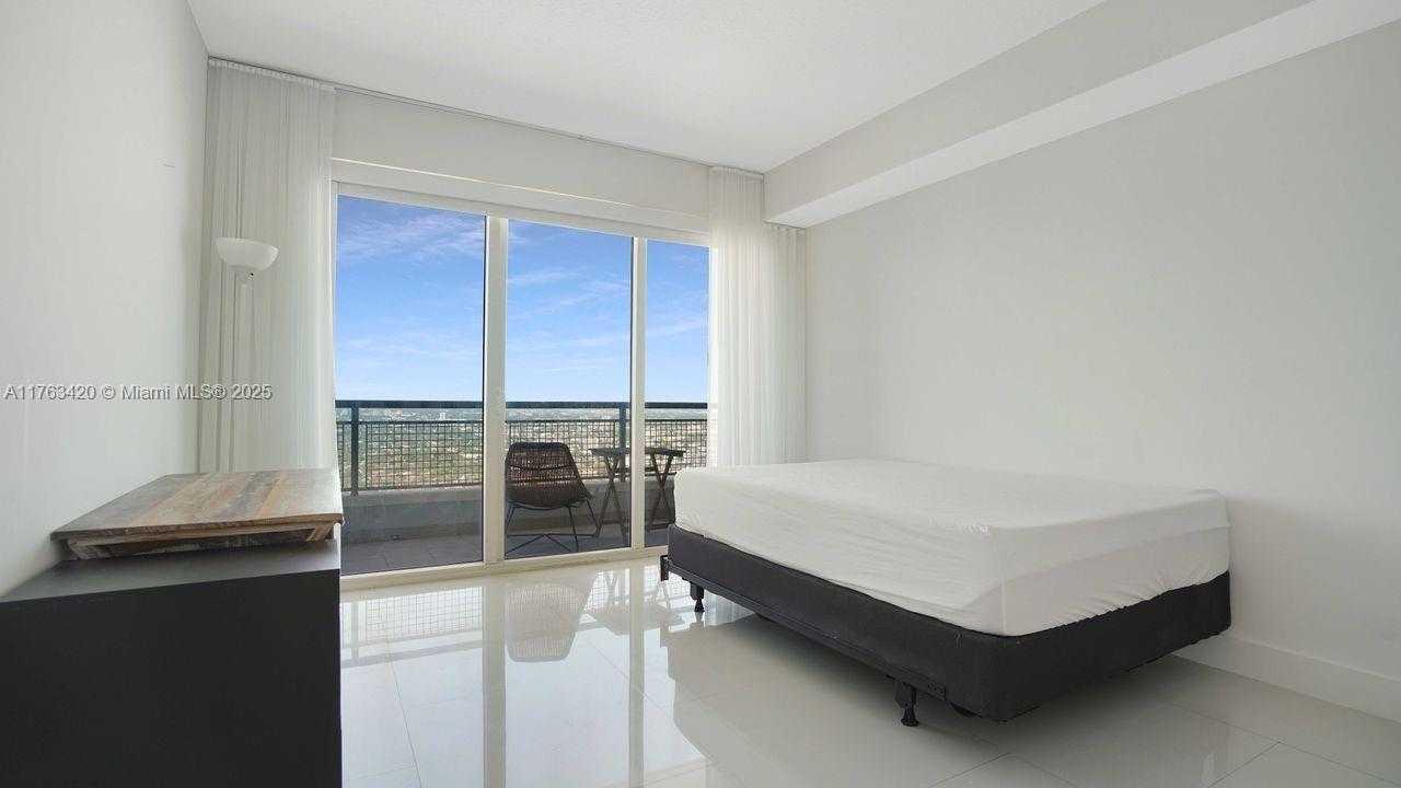 Small Image of 60 SOUTH WEST 13TH ST #3820, Miami Number 11