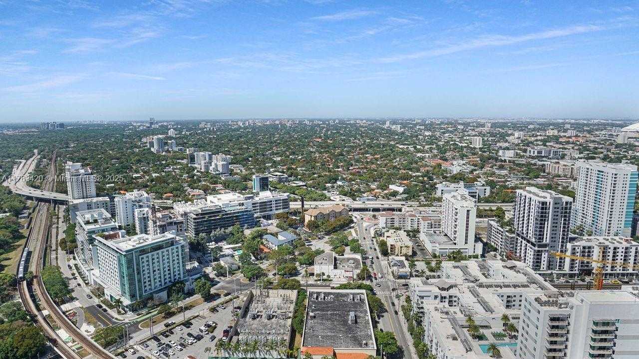 Small Image of 60 SOUTH WEST 13TH ST #3820, Miami Number 16