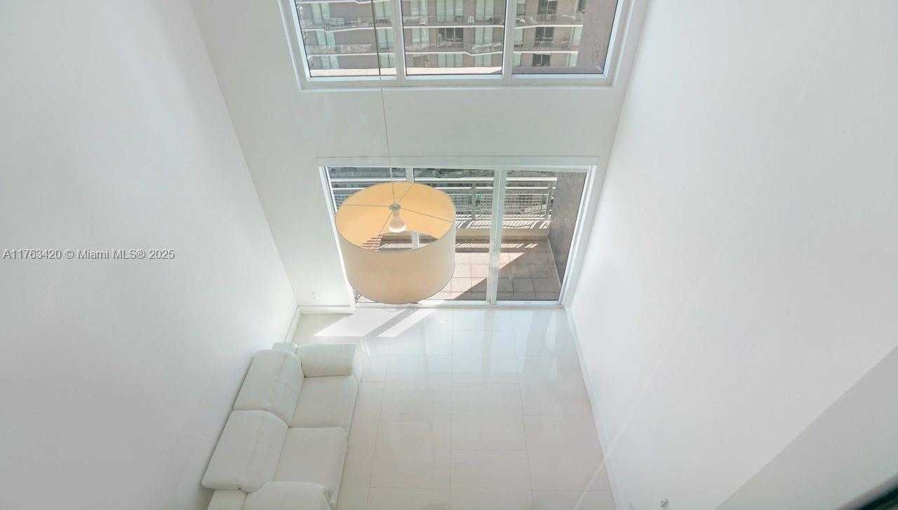 Small Image of 60 SOUTH WEST 13TH ST #3820, Miami Number 7